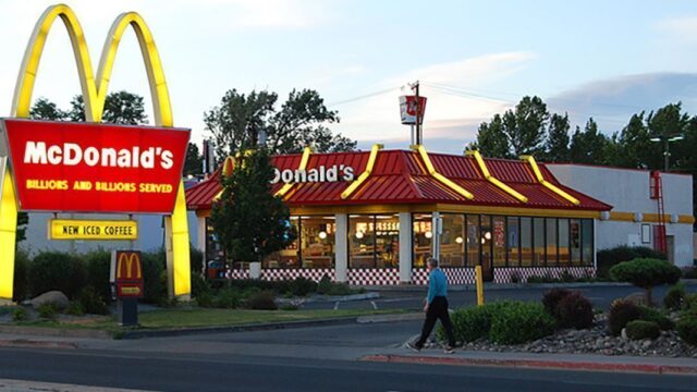 Ресторан McDonald’s во Флориде платит $50 тем, кто придет на собеседование