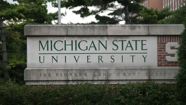 Университет штата Мичиган выплатит $500 млн по делу об изнасиловании гимнасток врачом