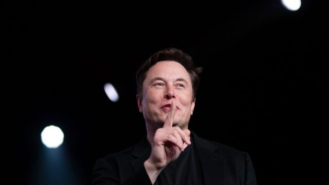 Илон Маск согласился не публиковать твиты о Tesla без разрешения юристов
