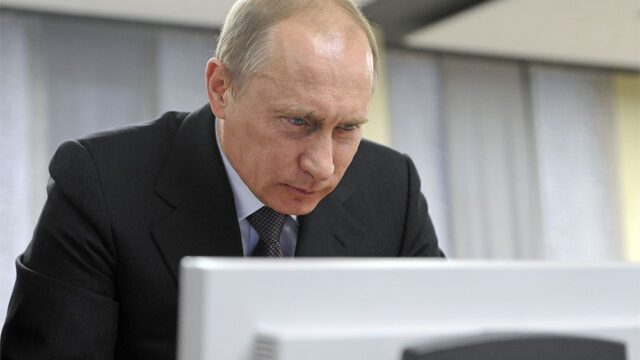 Путин предложил снизить налог на прибыль и страховые взносы для IT-компаний
