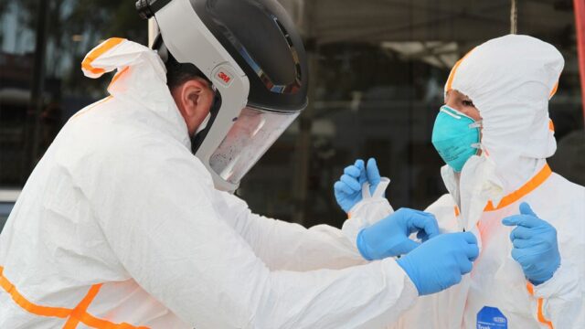 Reuters: в США за сутки заразились коронавирусом больше 100 тысяч человек