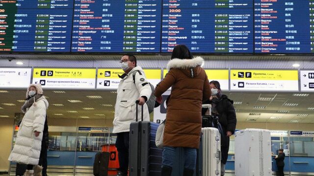 Китай отменил рейс из Москвы после одинаковых тестов на коронавирус у всех пассажиров