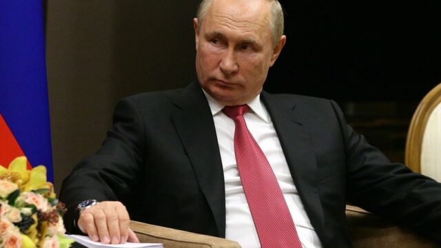 Путин в интервью каналу CNBC: «США пилят сук, на котором сидят»