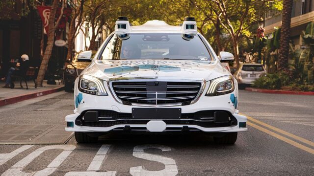 Mercedes запустил в Калифорнии бесплатную услугу беспилотных такси