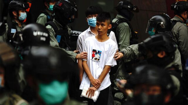 В Гонконге приняли закон о тюремном сроке за неуважение к гимну Китая