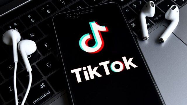 Суд временно запретил властям США ограничивать работу TikTok в стране