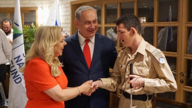 В Израиле на службу в армии приняли слепого солдата