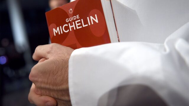 Собянин заявил о начале работы в России ресторанного гида Michelin