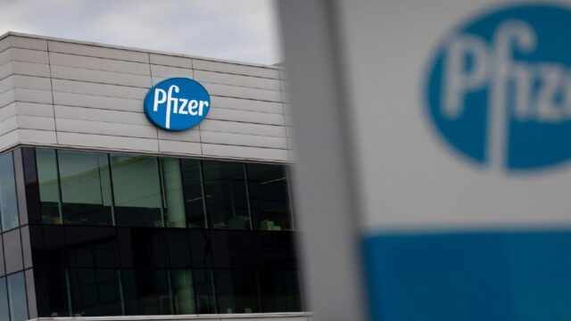 Регулятор ЕС одобрил использование вакцины Pfizer/BioNTech для подростков