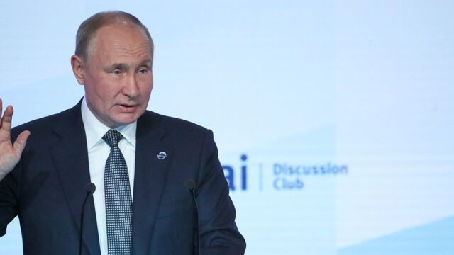 Путин пообещал «заняться» совершенствованием закона об иноагентах