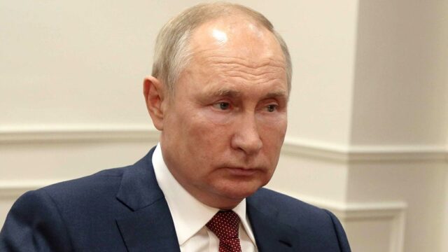 Bloomberg: Кремль расценил «Архив Пандоры» как атаку на Путина