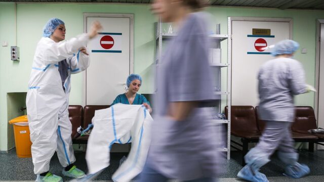 В России за сутки от коронавируса умерли 109 человек