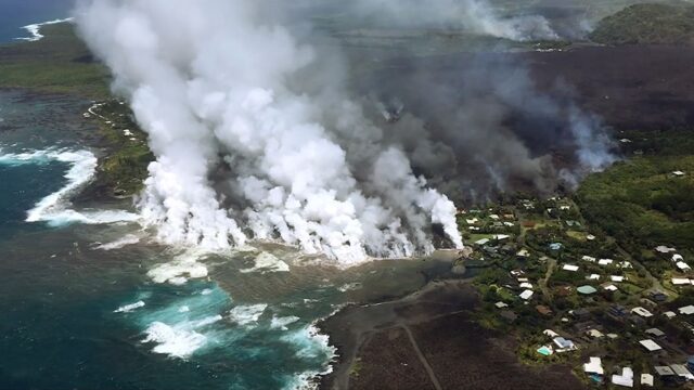 Вулкан Килауэа на Гавайях уничтожил за ночь сотни домов