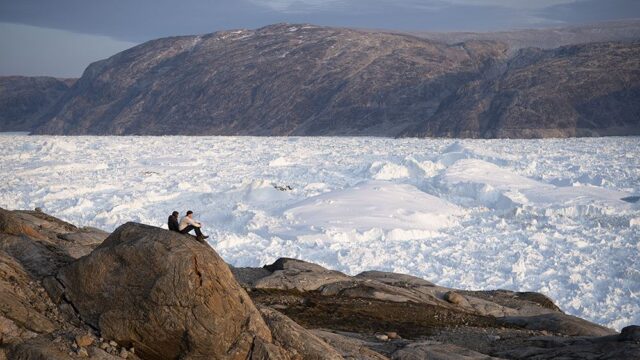 Ученые: ледник Гренландии тает быстрее, чем когда-либо