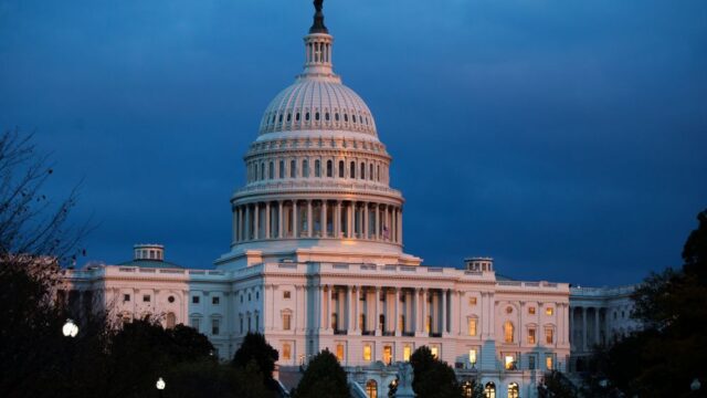 Сенат США принял бюджет на 2020 год для предотвращения шатдауна