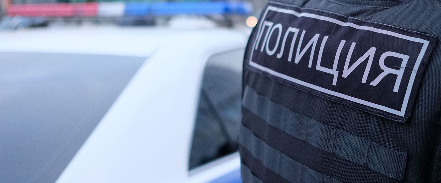 В Екатеринбурге мужчина напал на прохожих