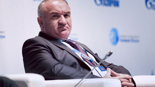 СК заподозрил отца задержанного сенатора Арашукова в хищении газа на 30 млрд руб