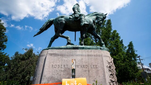 Суд в Вирджинии признал памятники конфедератам военными мемориалами под охраной закона