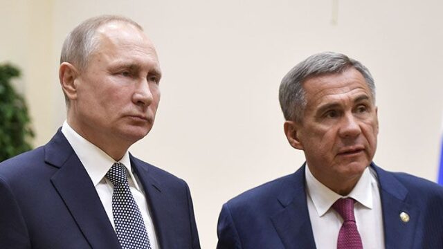 Путин дважды отчитал главу Татарстана Рустама Минниханова