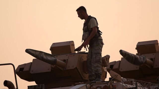 «Быстрая зачистка». Зачем Турция проводит военную операцию против курдов