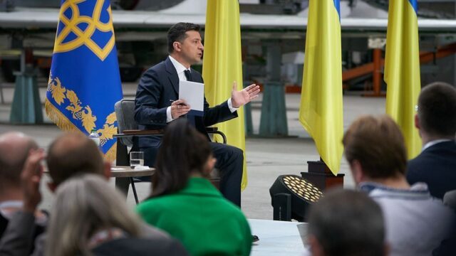 Зеленский допустил разрыв Украины с ДНР и ЛНР по итогам референдума