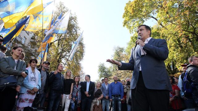 Саакашвили сказал, что в администрации Порошенко есть «склад налички»