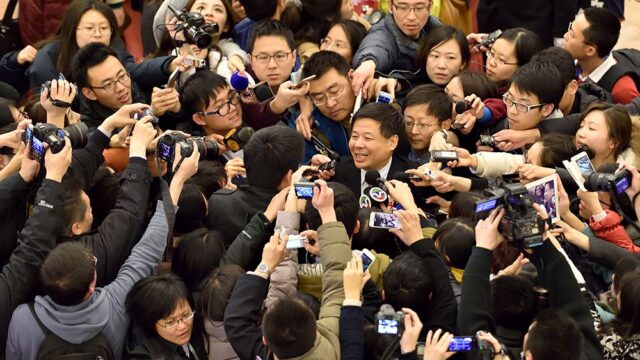 В Китае журналистов государственных СМИ обяжут сдавать экзамен на лояльность Си Цзиньпину