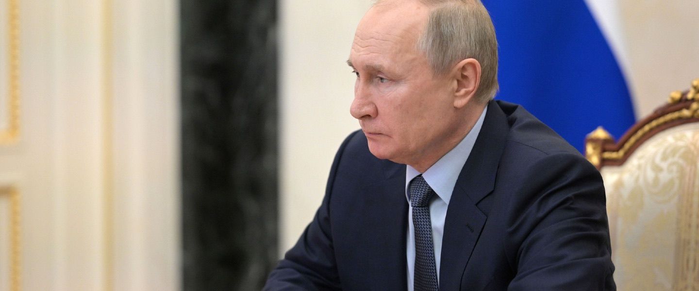 Путин подписал закон о штрафах за неправильное цитирование СМИ-иноагентов
