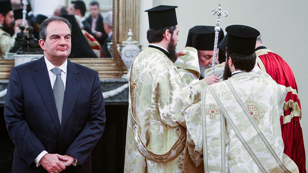 В Греции священников лишат статуса госслужащих по соглашению между государством и церковью