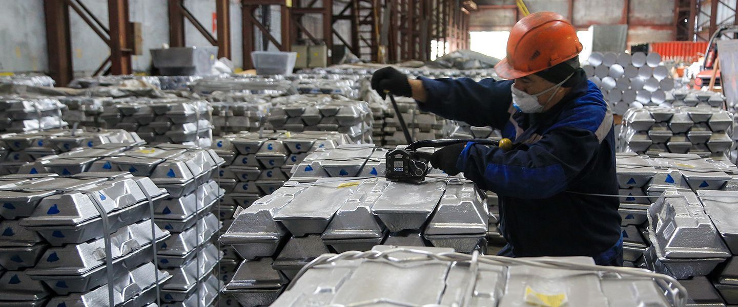 Правительство России ввело пошлины на экспорт металлов