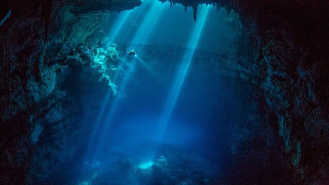 В Мексике нашли самую большую в мире подводную пещеру