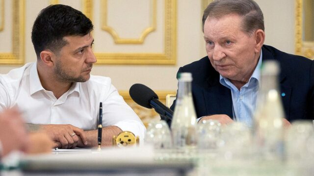 Кучма покинул переговорную группу по ситуации в Донбассе