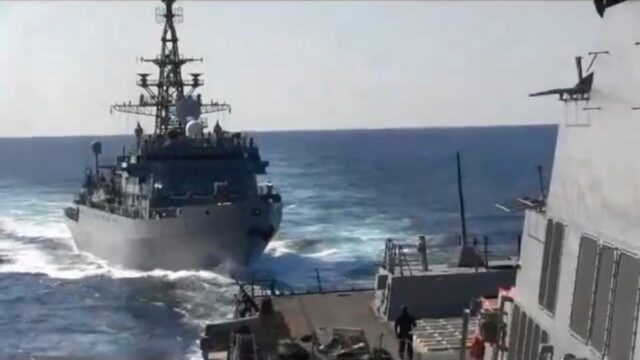 Корабли США и России опасно сблизились в Аравийском море