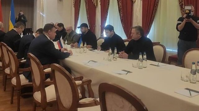 «Переговоры тяжелые». Москва и Киев рассказали об итогах встречи