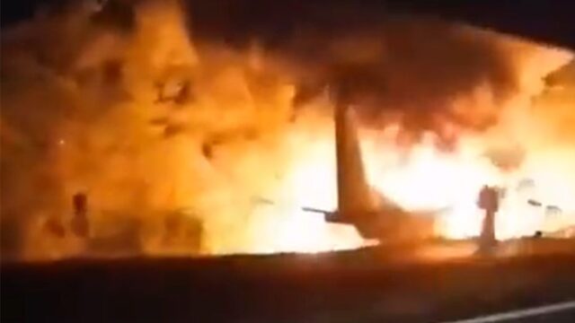 Военный самолет Ан-26 разбился под Харьковом, погибли больше 20 человек