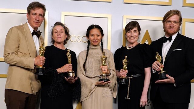 «Земля кочевников» получила «Оскар» как лучший фильм