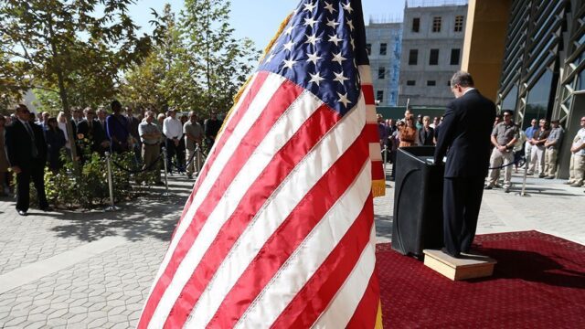 США в ближайшие недели сократят число сотрудников посольства в Кабуле
