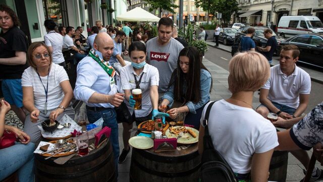 В Москве открылись летние веранды и музеи: фотогалерея