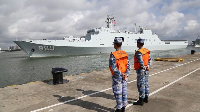 Китай открыл первую зарубежную военную базу