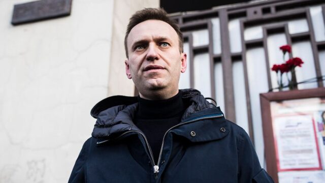 Навальный пообещал помочь с жалобами в ЕСПЧ тем, кого задержат на майских акциях протеста