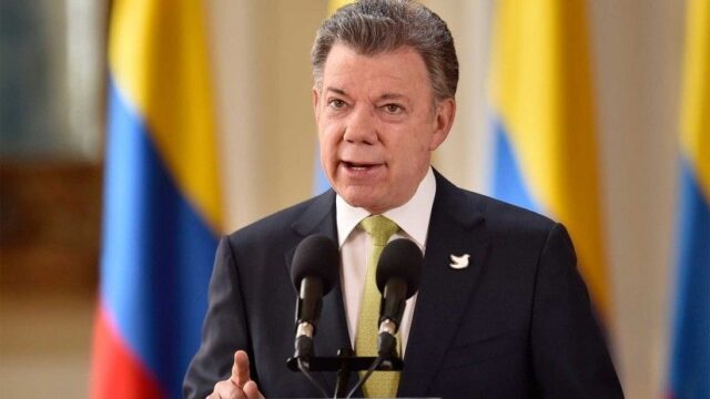 Власти Колумбии и боевики из Армии национального освобождения договорились о временном прекращении огня