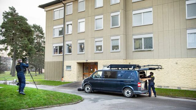 В Стокгольме из заточения освободили 41-летнего мужчину. Его 30 лет держала взаперти мать