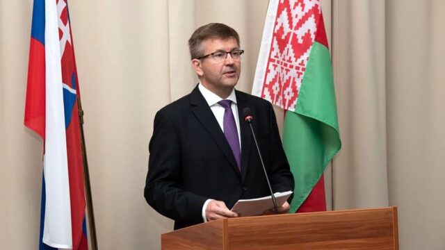 Посол Беларуси в Словакии подал в отставку после поддержки протестов