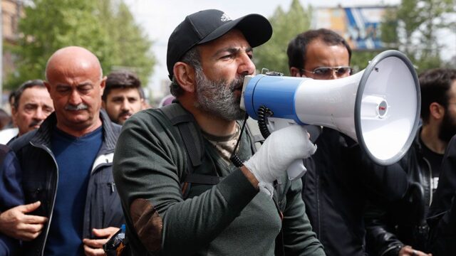 Кто такой Никол Пашинян, лидер протестов в Армении?