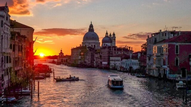 ЮНЕСКО решила не вносить Венецию в список памятников под угрозой