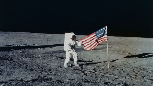 США запустят новую лунную программу