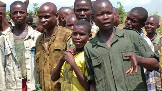 Международный суд присудил детям-солдатам из Конго $10 миллионов
