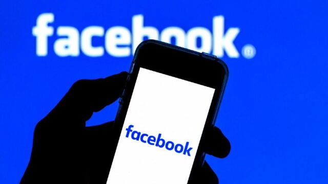 Роскомнадзор потребовал у Facebook информацию об утечке данных пользователей