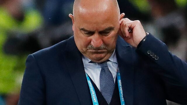 Черчесов ответил на вопрос об отставке с поста главного тренера