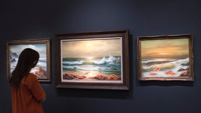 Триптих Бэнкси продали на аукционе Sotheby’s за $2,9 млн